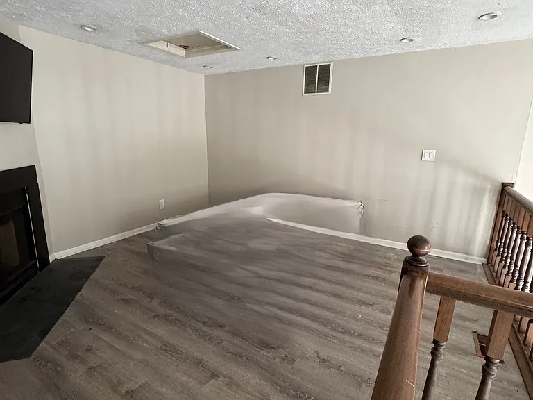 2711 Greenwood Dr — Photo 15