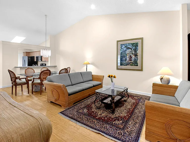 10938 Roebelini Palm Ct #B — Photo 1