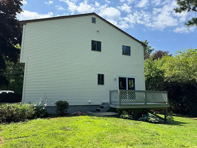 9 Acorn Dr #7 — Photo 9