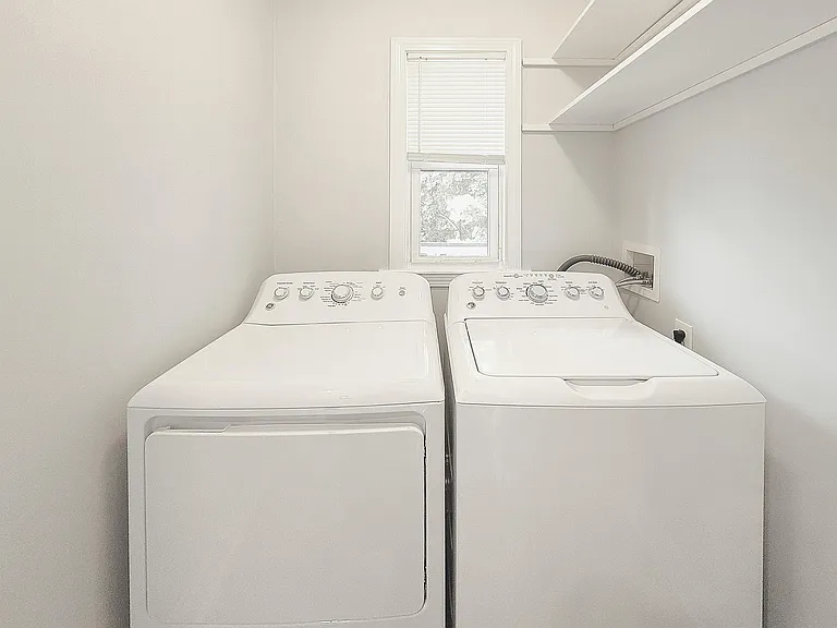 35 Dunlap St #2 — Photo 10