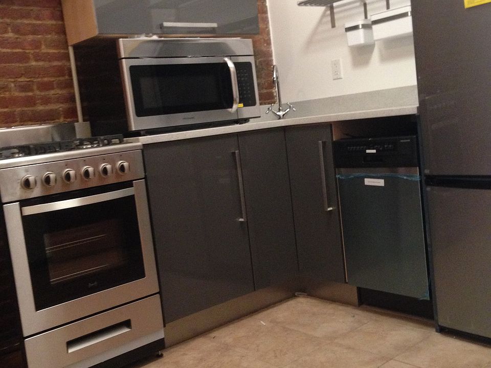 1st image of 596 Willoughby Ave