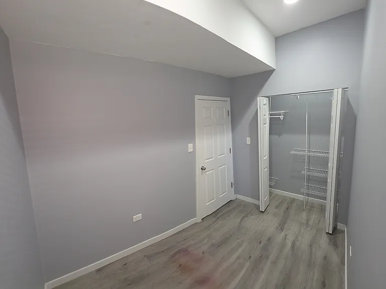 2113 W 18th Pl — Photo 12