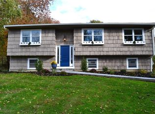 388 Horsepound Rd, Carmel, NY 10512