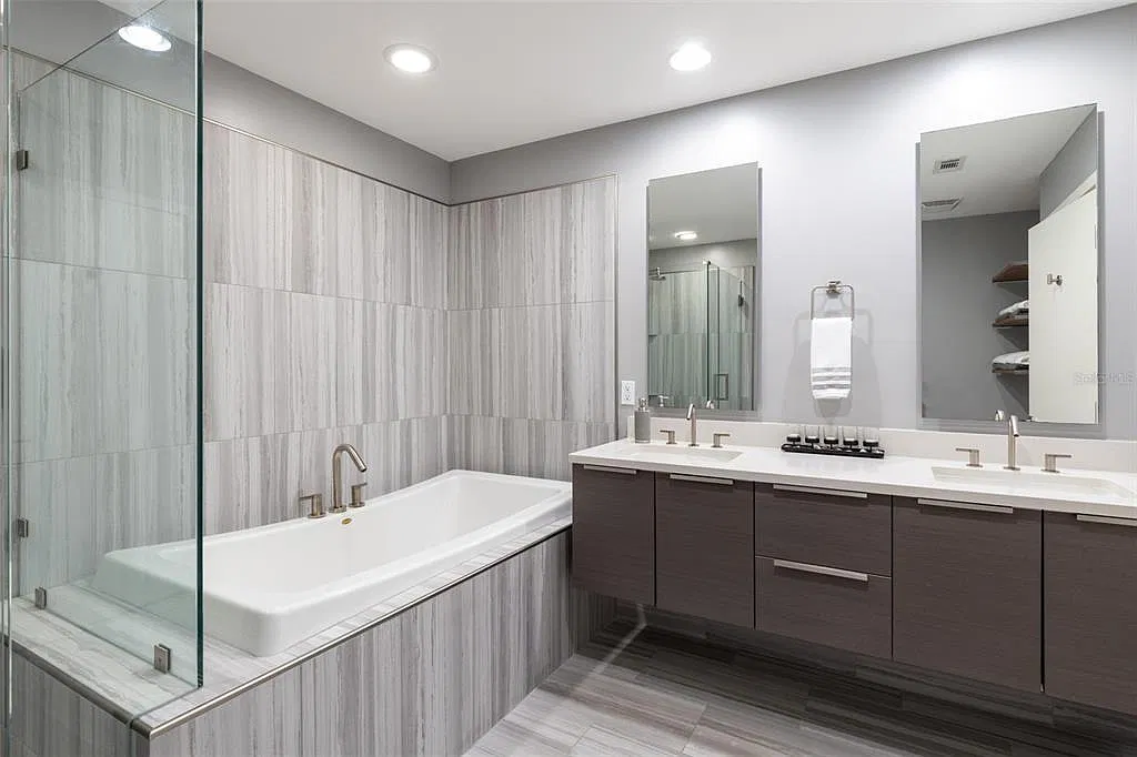 1 bed, 915 sqft, $4,400 — Photo 4