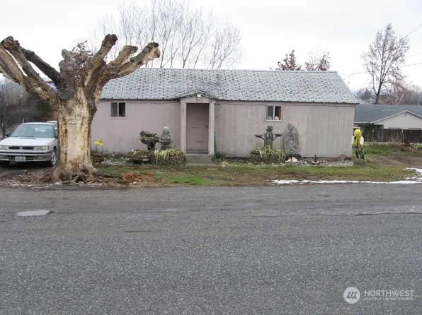 1415 Pershing Street, Wenatchee, WA 98801