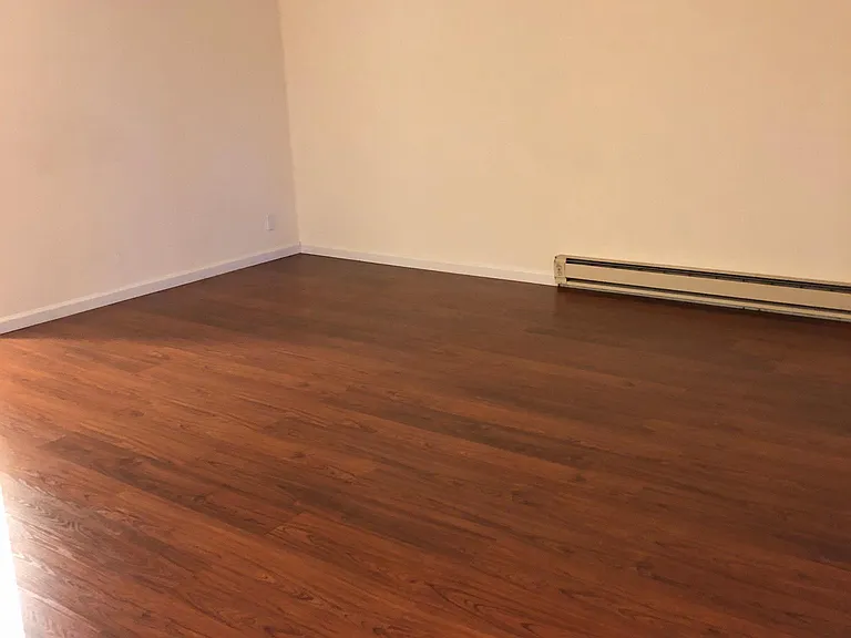 505 Cypress Point Dr #173 — Photo 3
