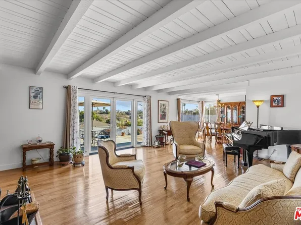 4520 Don Timoteo Dr, Los Angeles, CA 90008