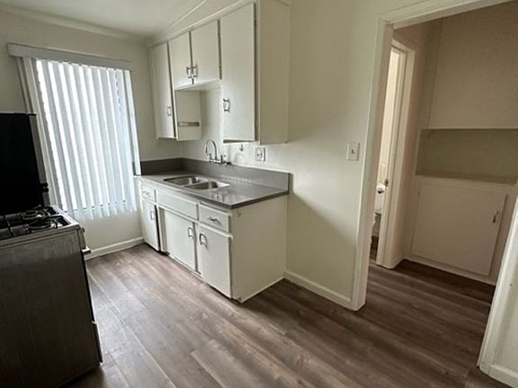 4th image of 3763-67 Motor Ave #8