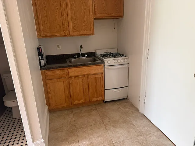 2228 Church St #2 — Photo 5