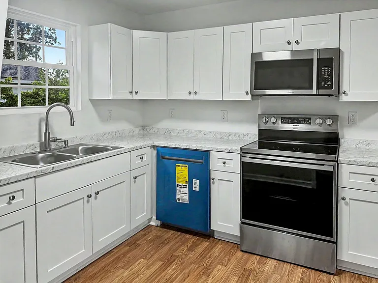 3248 Chandler St — Photo 8