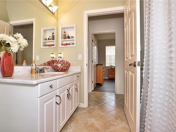 5th image of 1926 Coconut Palm Cir