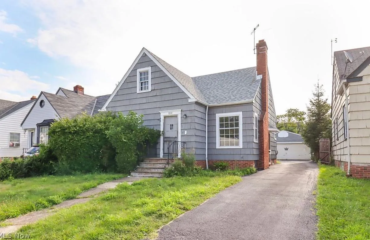 5219 Arch St photo 1