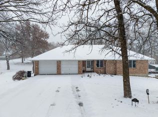 2460 N Lake Of The Woods Rd, Columbia, MO 65202