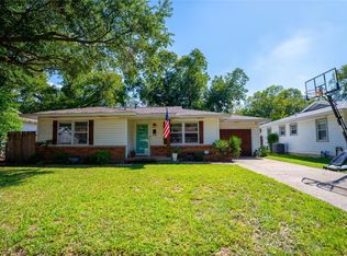 6824 Van Natta Ln, Fort Worth, TX 76112