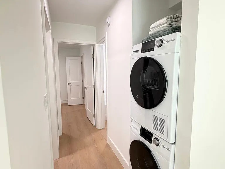 Paz-Sandra, LLC (747 Kingsley) — Photo 8