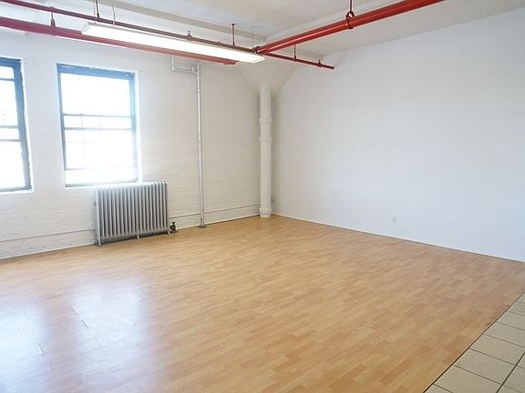 4th image of 225 E 134th St APT 4H