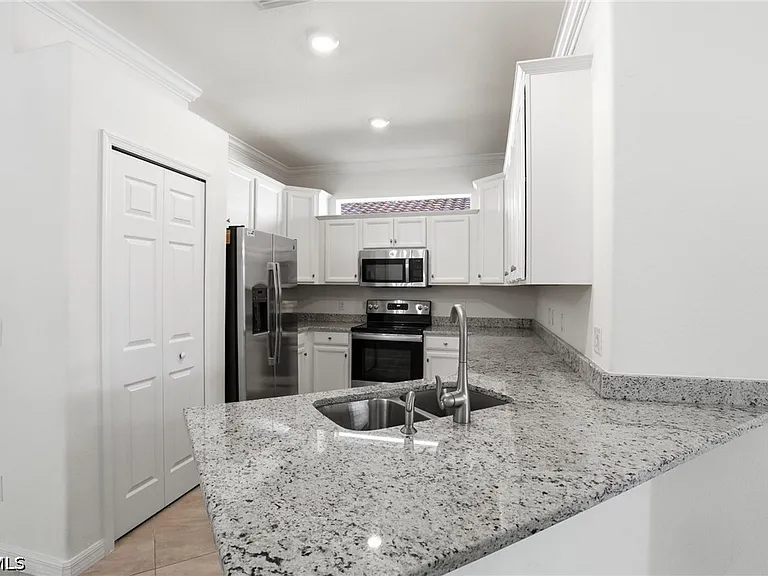 1835 Alameda Dr — Photo 11