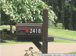 2418 Oak Woods Dr S, Hernando, MS 38632