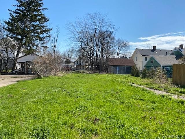 2nd image of 13 Hoffman Pl