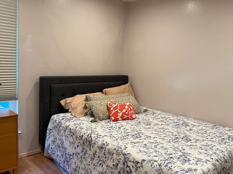 4930 Poplar Ter #4930 — Photo 3