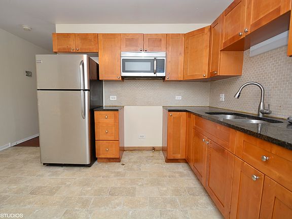 5th image of 22330 Nichols Dr