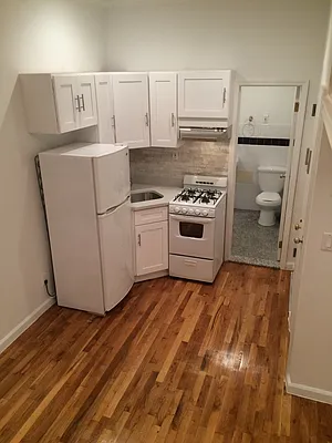 Rented by SAMSAR, LLC | media 6