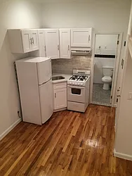 Rented by SAMSAR, LLC