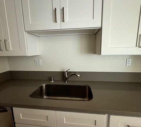 3rd image of 3861 Vinton Ave #2B-2Ba-820Sqft