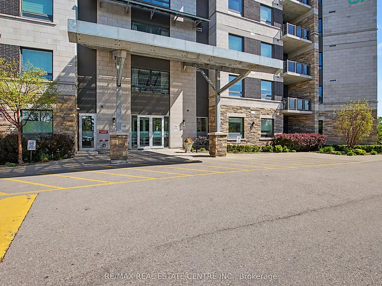 33 Whitmer St #418 — Photo 3
