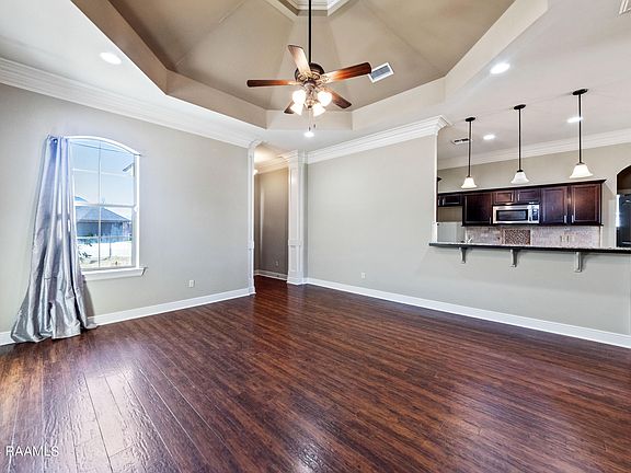 5th image of 410 Milton Estates Ln