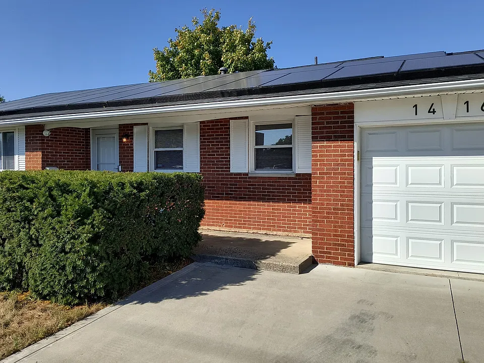 1416 E Dublin Granville Rd