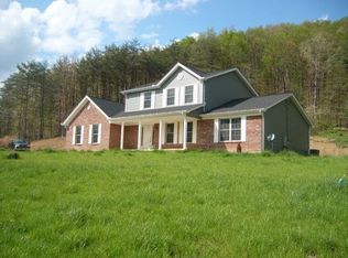2015 Mohawk Dr, Lucasville, OH 45648