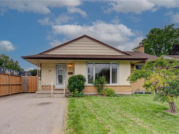 20 Gail St, Cambridge, ON N1R 4M2