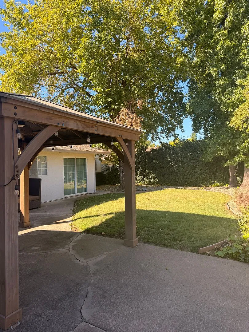 Spacious Redding Home Near Downtown with Charming Backyard — Photo 1