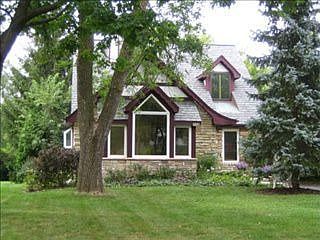 2nd image of 728 Hill Ave