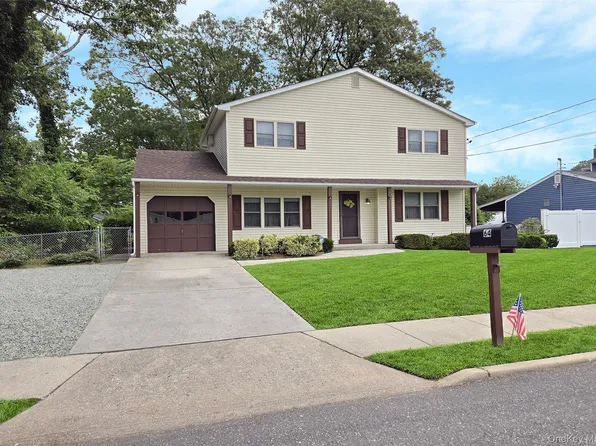 64 Washburn Street, Lake Grove, NY 11755