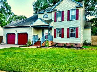11 Jacklyn Cir, Hampton, VA 23666