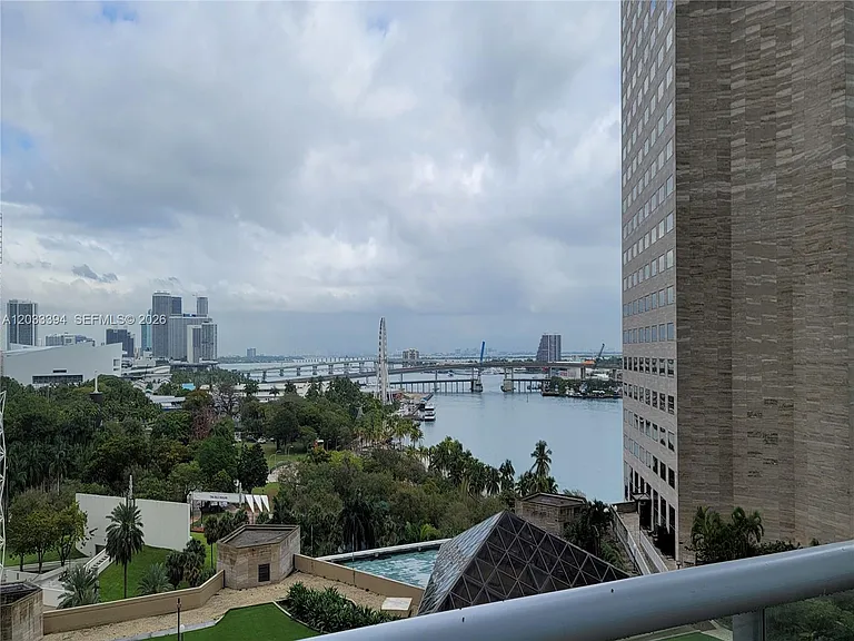 325 S Biscayne Blvd #3321 — Photo 33