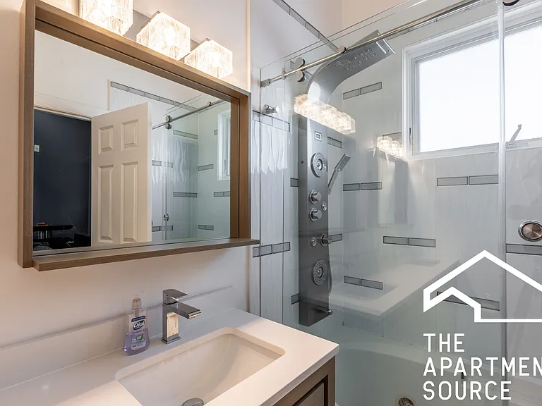 3739 N Sheffield Ave #3 — Photo 10