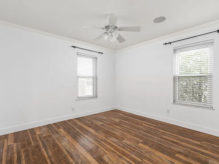 2710 Thrushwood Dr — Photo 25