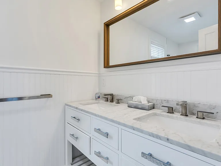 5120 Sound Ave — Photo 27