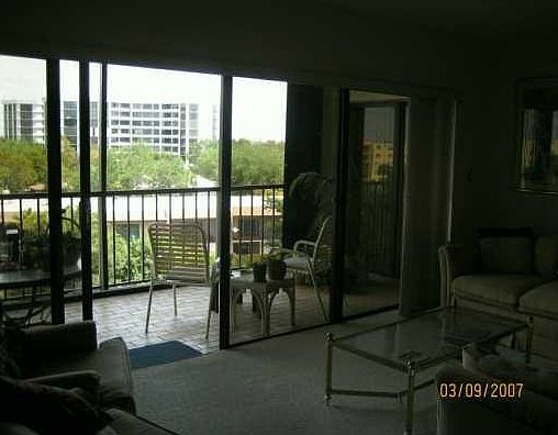2nd image of 14203 Kendale Lakes Cir Unit 408