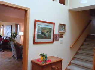 915 Ridgecrest Dr, Vermillion, SD 57069