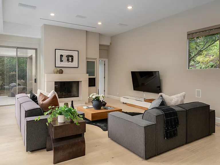 4257 Golden Oak Ct — Photo 14