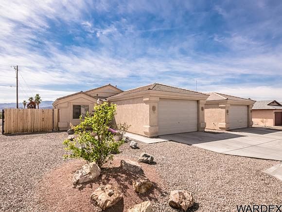 1st image of 2060 Magnolia Dr
