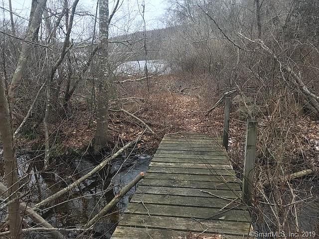2nd image of 25 Cross Rd