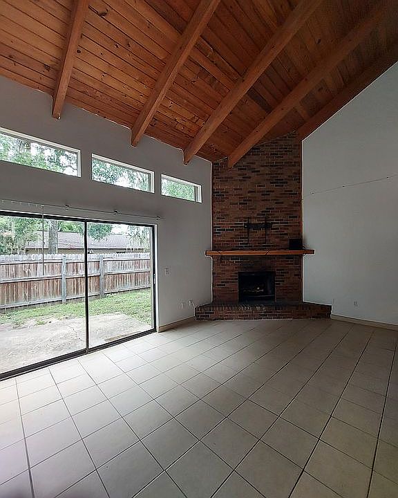 1st image of 2826-2832 NE 7th St