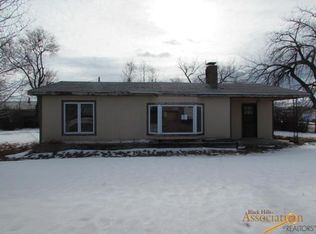 1910 Sweetbriar St, Rapid City, SD 57703
