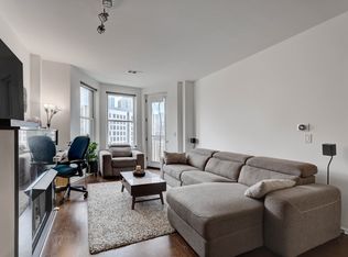 520 N Halsted St APT 502, Chicago, IL 60642