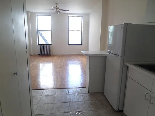 Rented by Town Residential | media 7